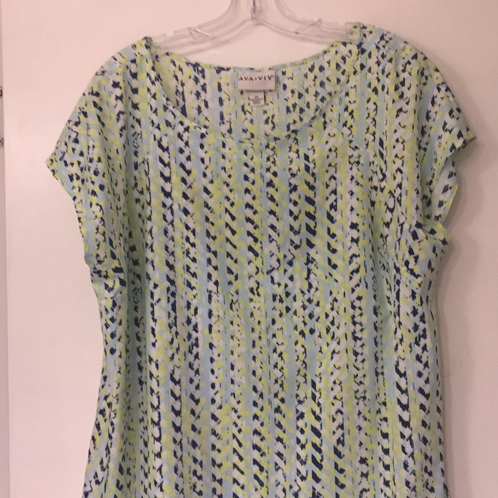 Ava & Viv top